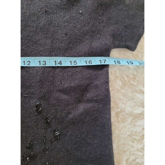 Urban Works Womens Beaded Pullover Sweater Angora Rabbit Hair Blend Size Medium - Picture 6 of 7